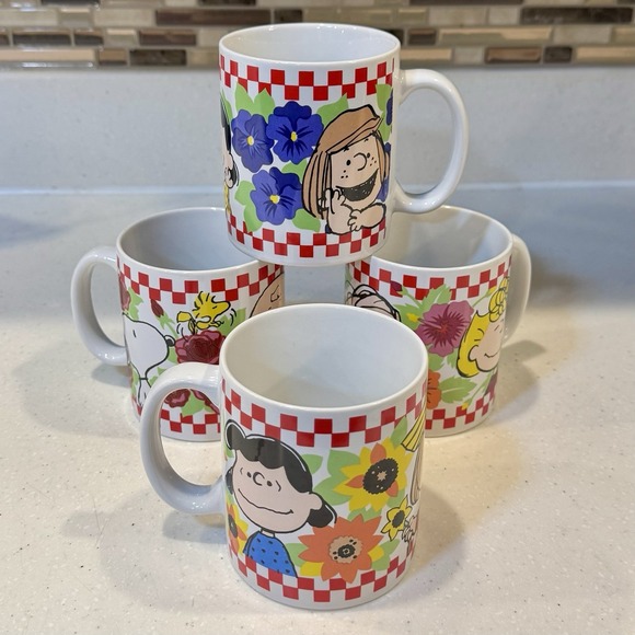 Other - Set Of‎ 4 Benjamin & Medwin Peanuts Gang Coffee Tea Mugs Cups Red White Check